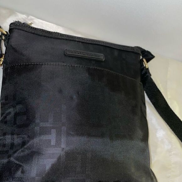 Tommy Hilfiger Black Crossbody Bag - Picture 5 of 8